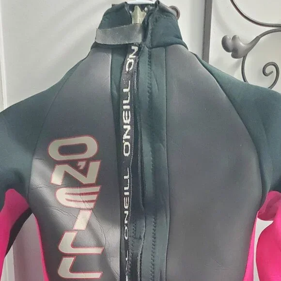 (SOLD  on EBay) O'neill Women's REACTOR 3/2mm- Back Zip, Full Wetsuit- Blk&Pink - Picture 3 of 17